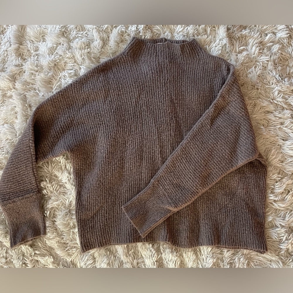 Promesa Ribbed Sweater